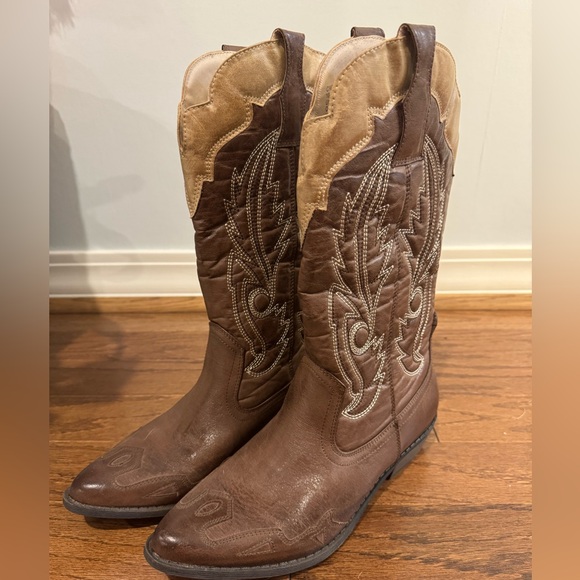 COCONUTS Brown Western Cowboy Boots - Picture 2 of 7